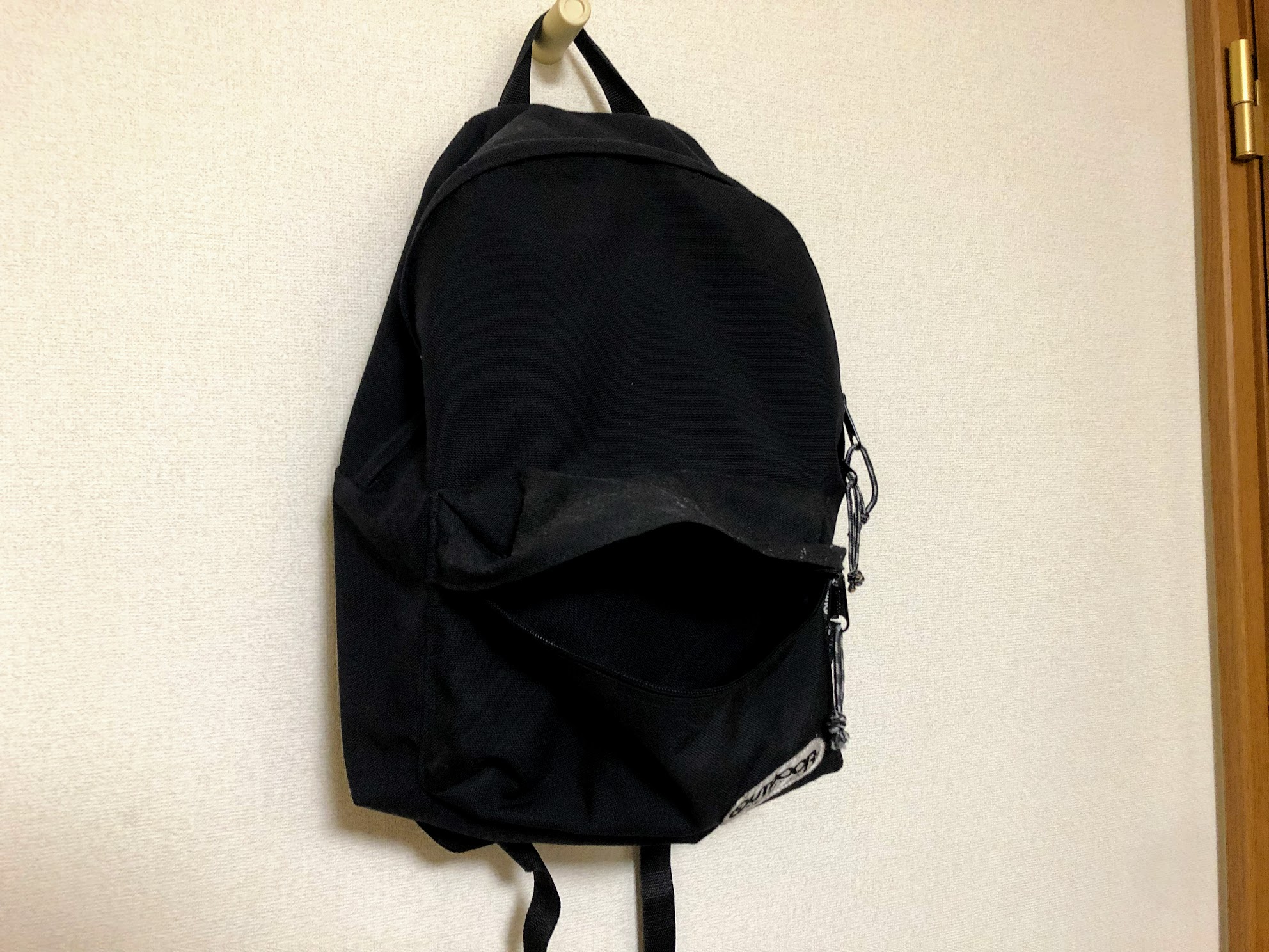 アウトドアリュック 小ポケット